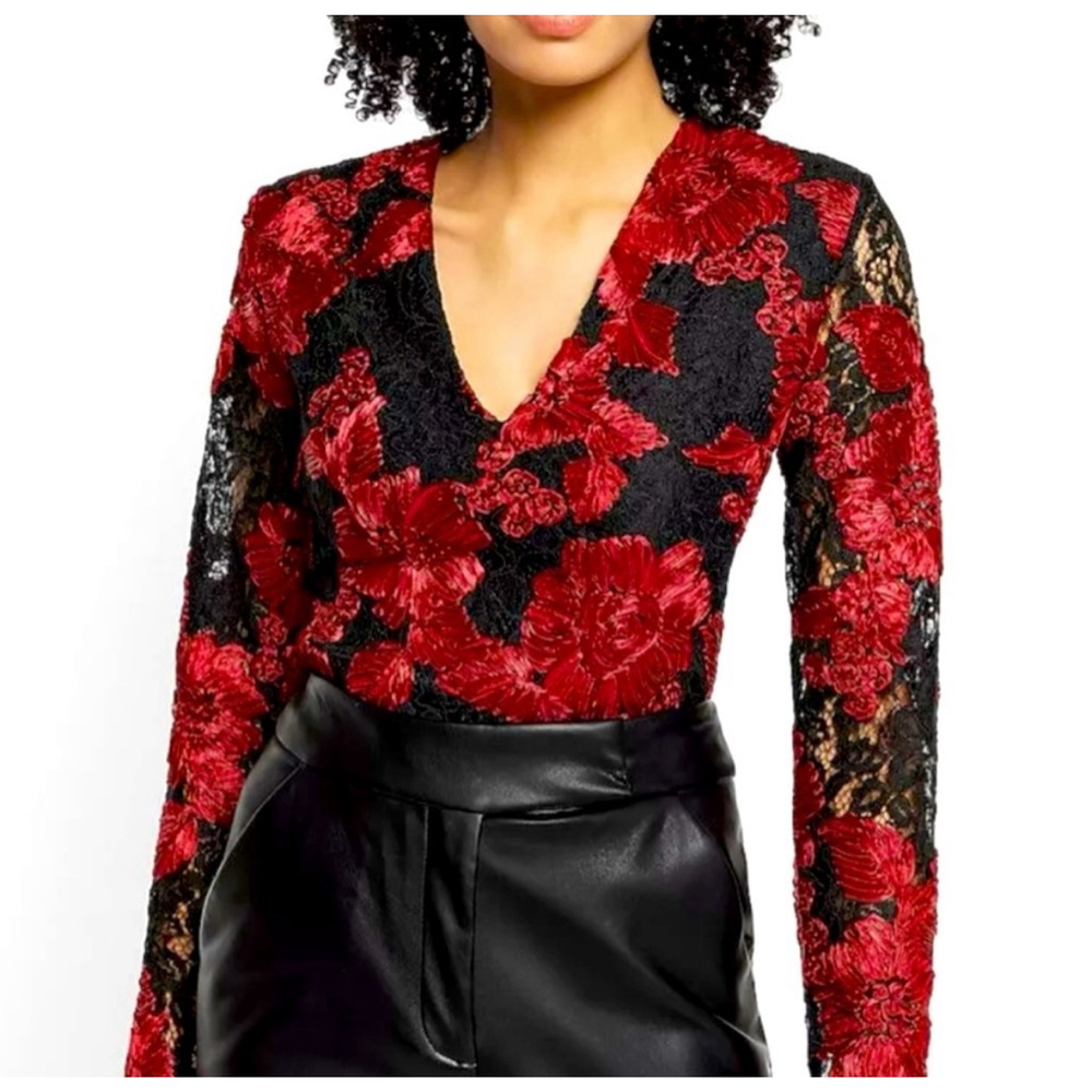 Women's Express Black Red Floral Lace Long Sleeve Bodysuit M